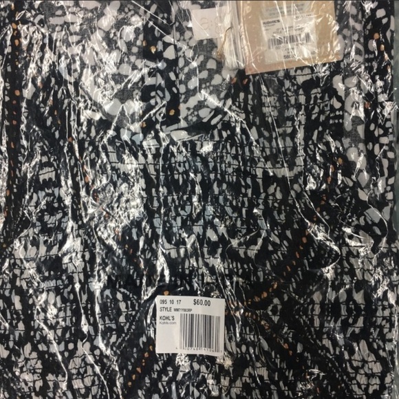 A:glow Maternity smocked midi dress NWT - Picture 3 of 5